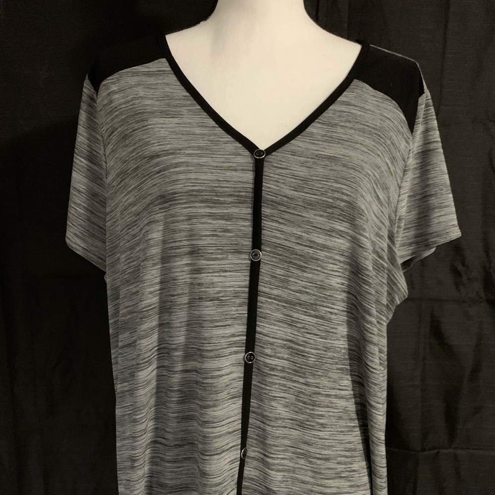 Short sleeve blouse